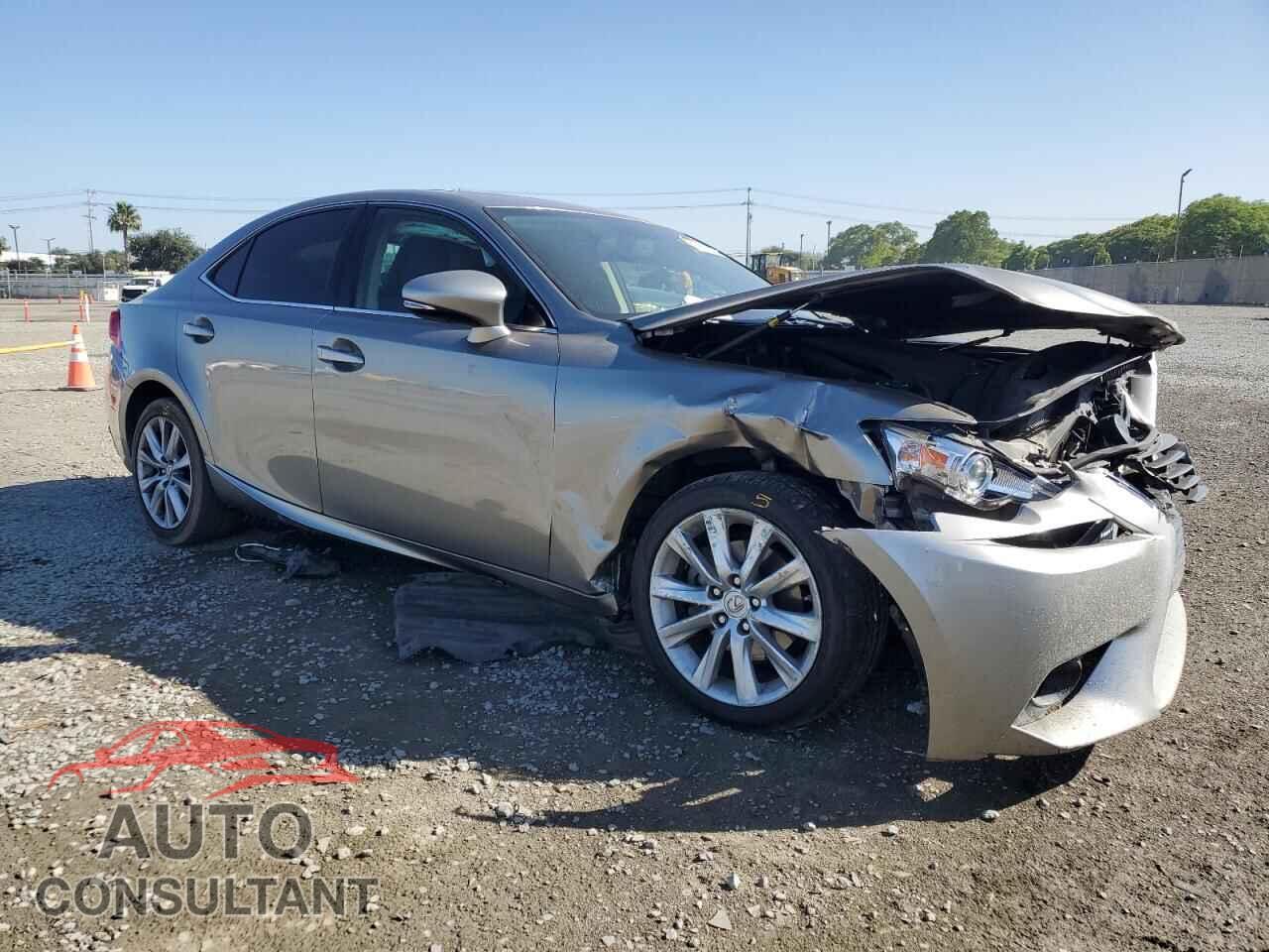 LEXUS IS 2014 - JTHBF1D23E5017473