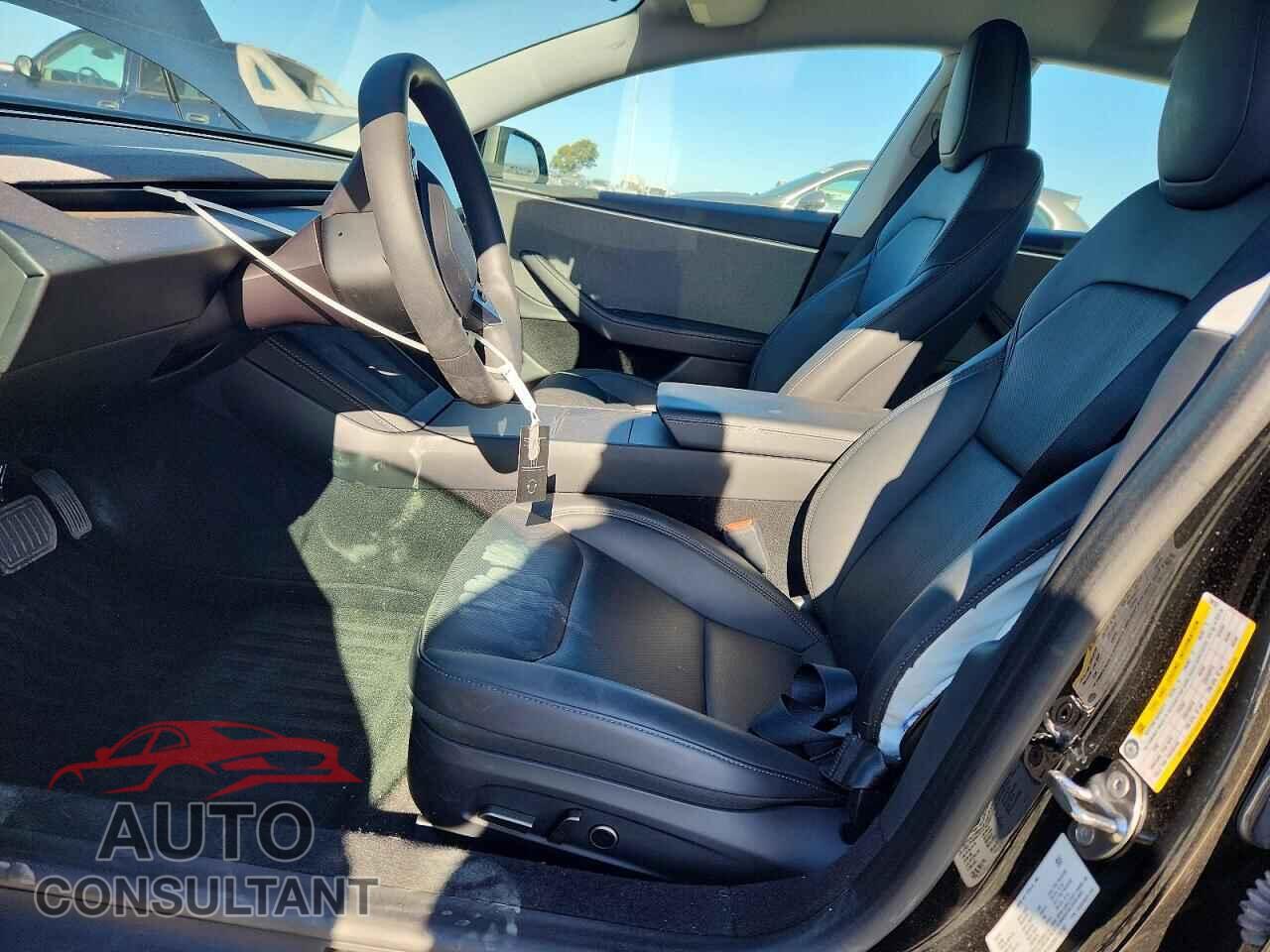 TESLA MODEL 3 2024 - 5YJ3E1EA3RF738167