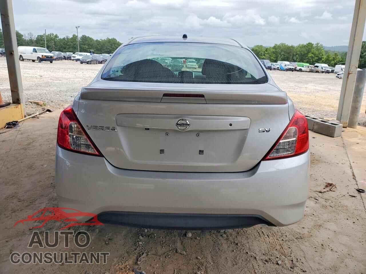 NISSAN VERSA 2019 - 3N1CN7AP3KL813182