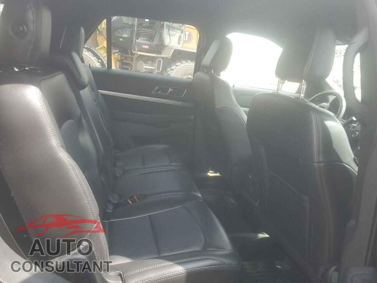 FORD EXPLORER 2018 - 1FM5K7D85JGC32493