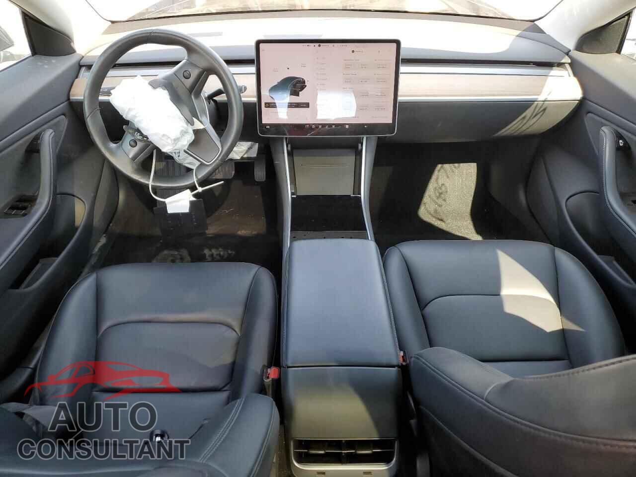 TESLA MODEL 3 2018 - 5YJ3E1EA6JF023811