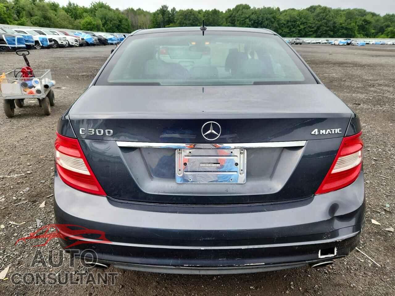 MERCEDES-BENZ C-CLASS 2011 - WDDGF8BB4BF646464