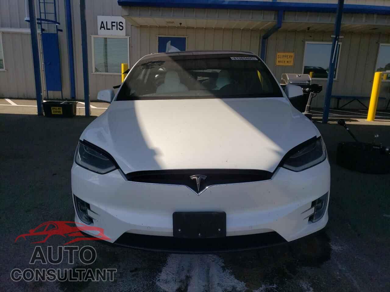 TESLA MODEL X 2018 - 5YJXCBE29JF110950
