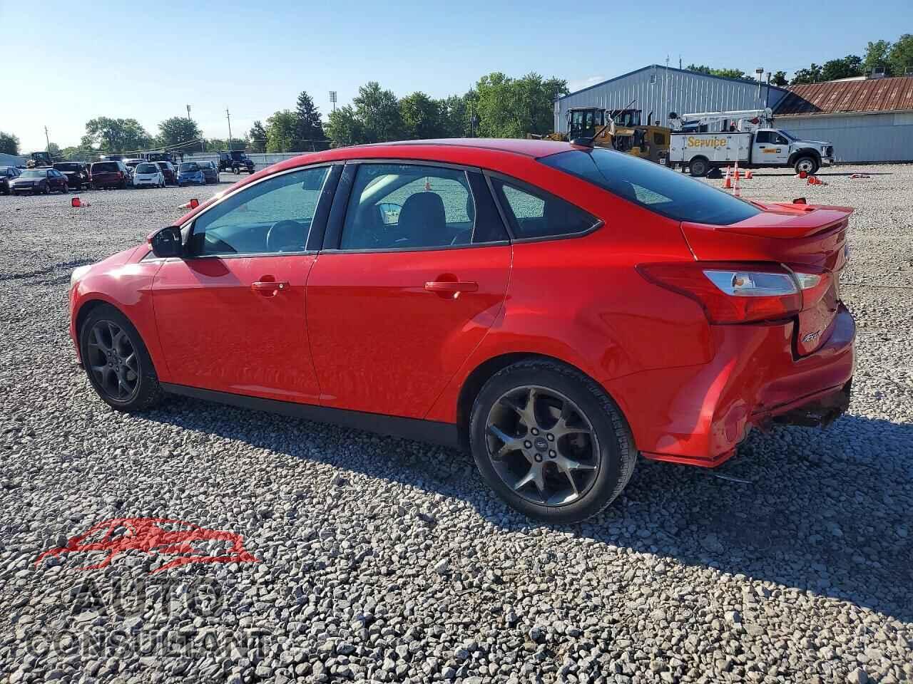 FORD FOCUS 2013 - 1FADP3F24DL375133