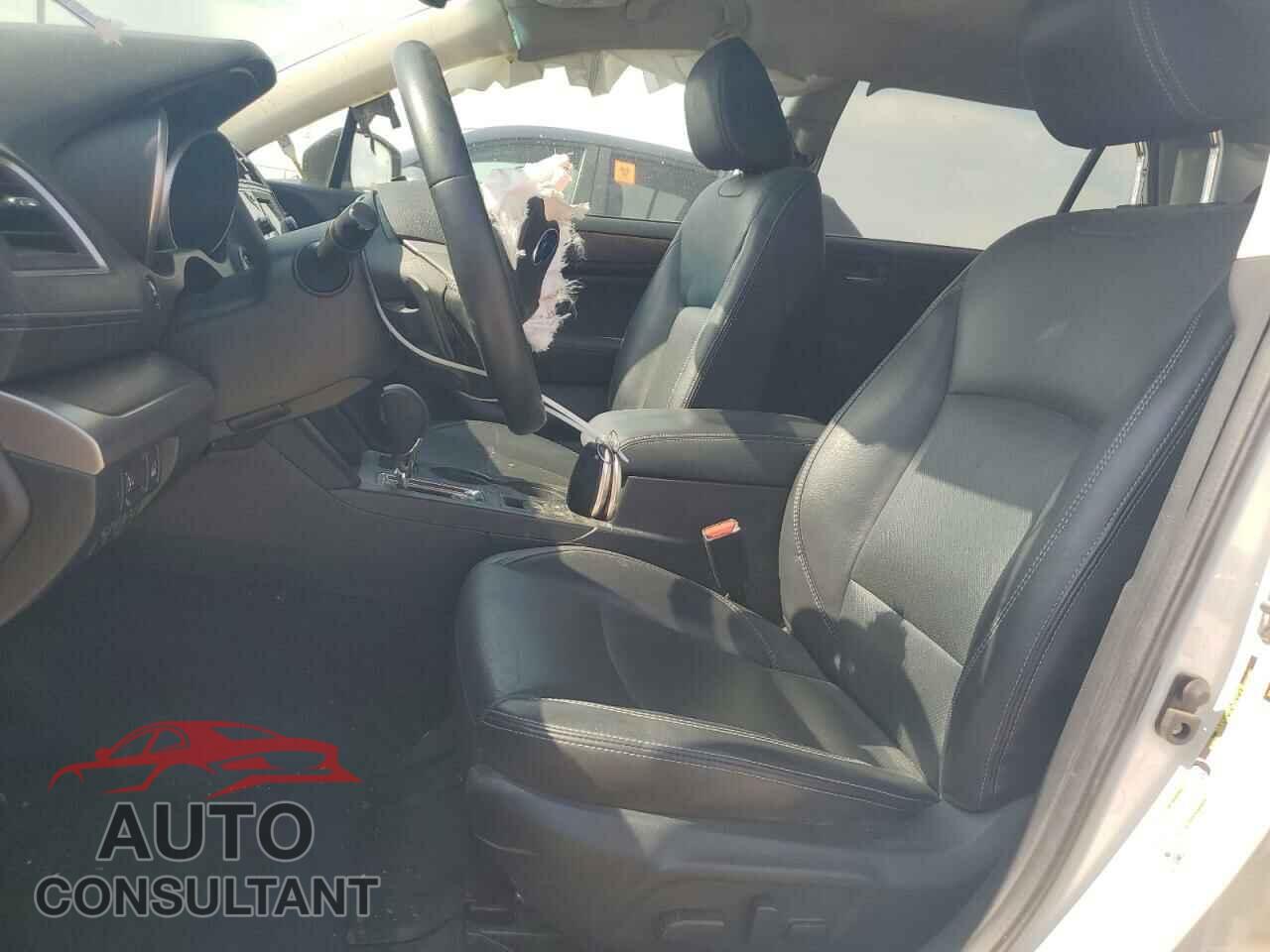 SUBARU OUTBACK 2018 - 4S4BSENC3J3310500