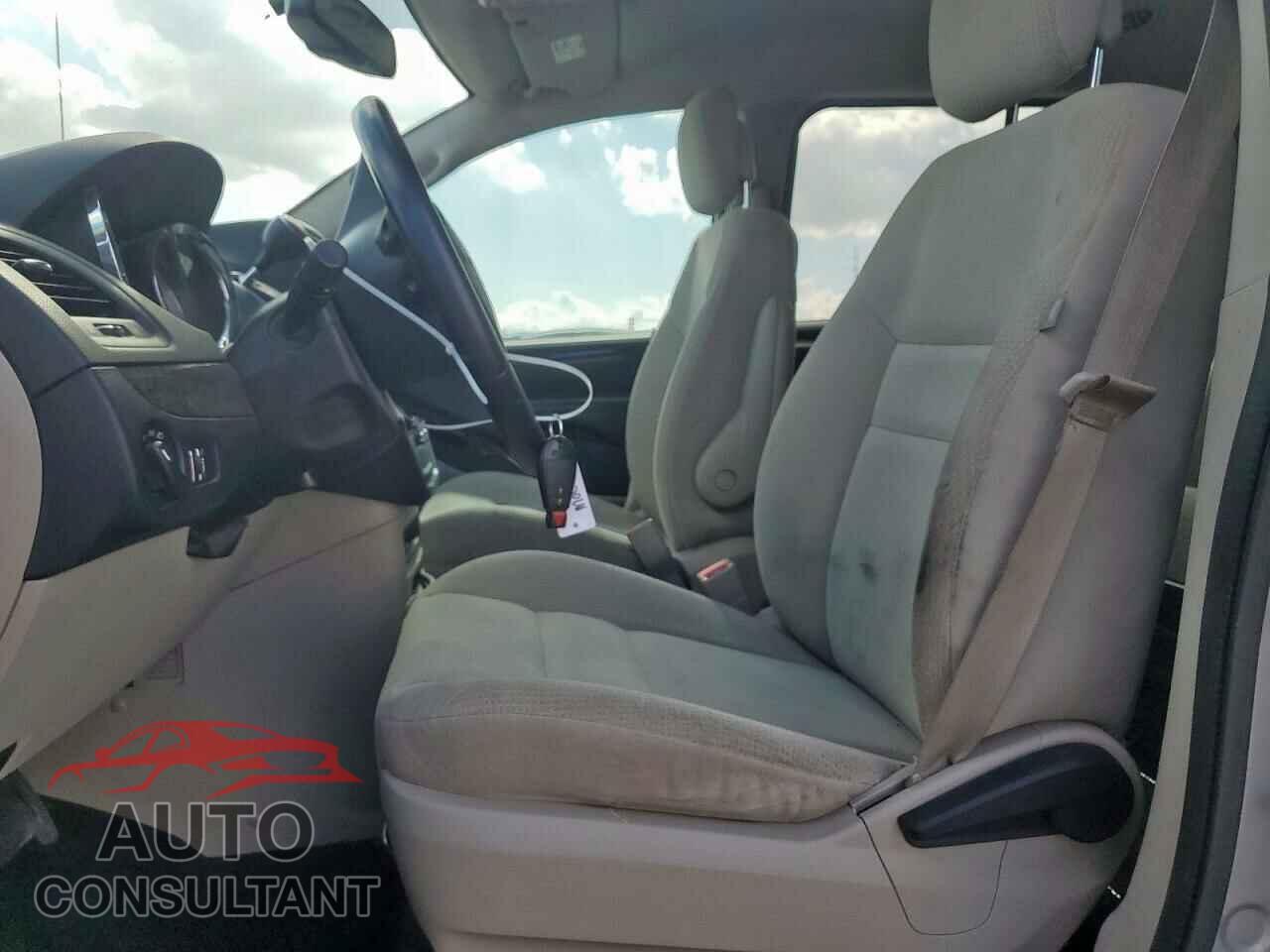DODGE CARAVAN 2017 - 2C4RDGBG1HR652173