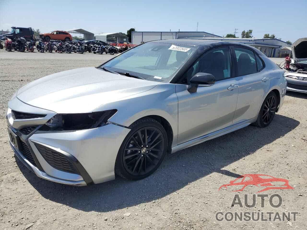 TOYOTA CAMRY 2022 - 4T1K31AK9NU042636