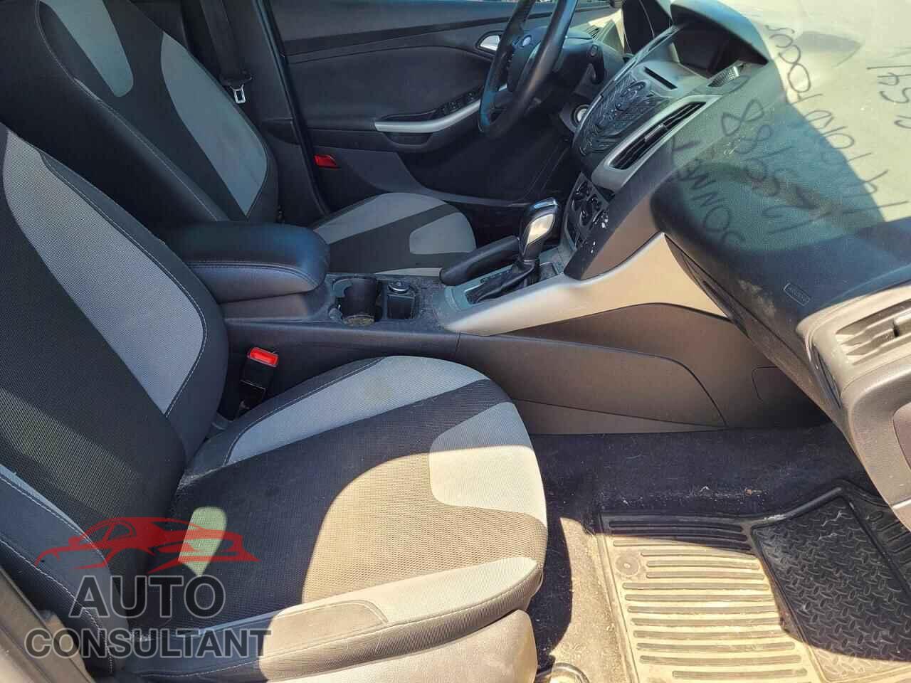 FORD FOCUS 2014 - 1FADP3K21EL358541