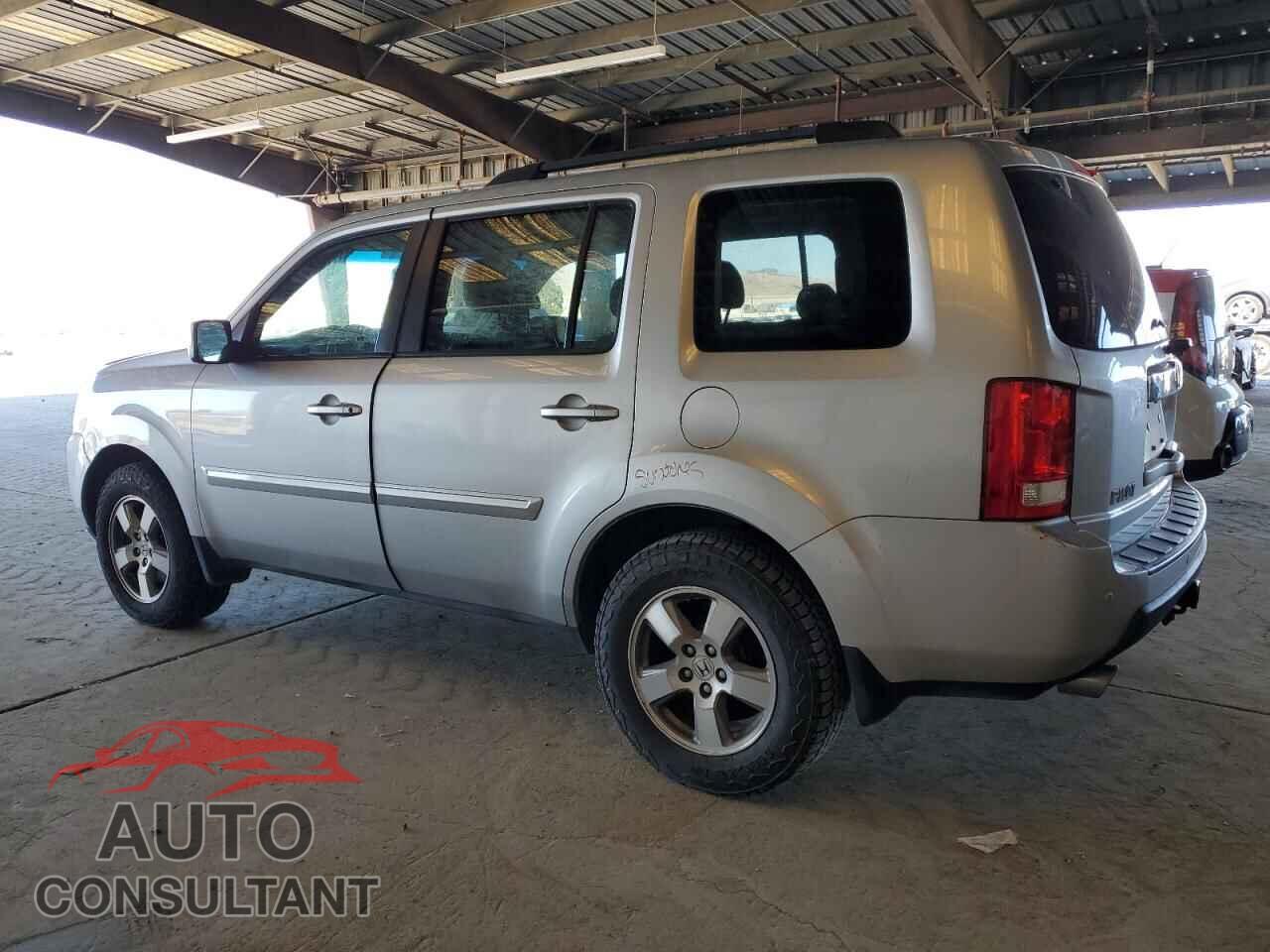 HONDA PILOT 2011 - 5FNYF4H52BB077675