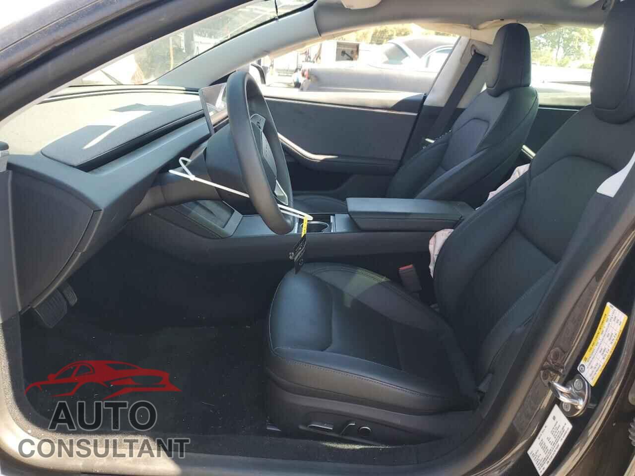TESLA MODEL 3 2024 - 5YJ3E1EA7RF746997