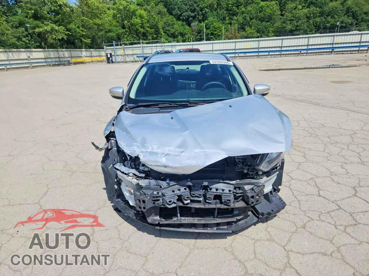 FORD FOCUS 2016 - 1FADP3K23GL226500