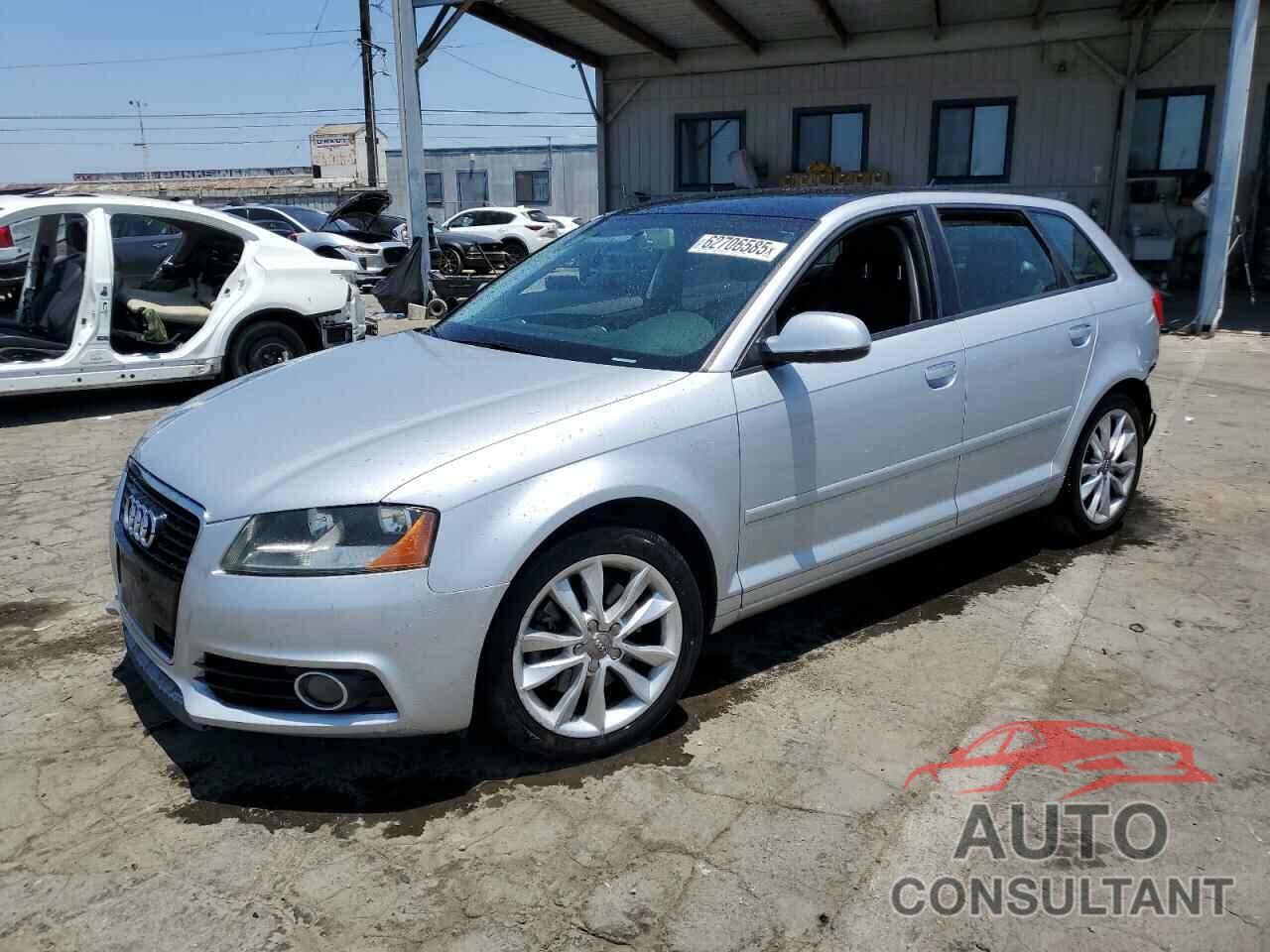 AUDI A3 2011 - WAUBEAFM3BA136272
