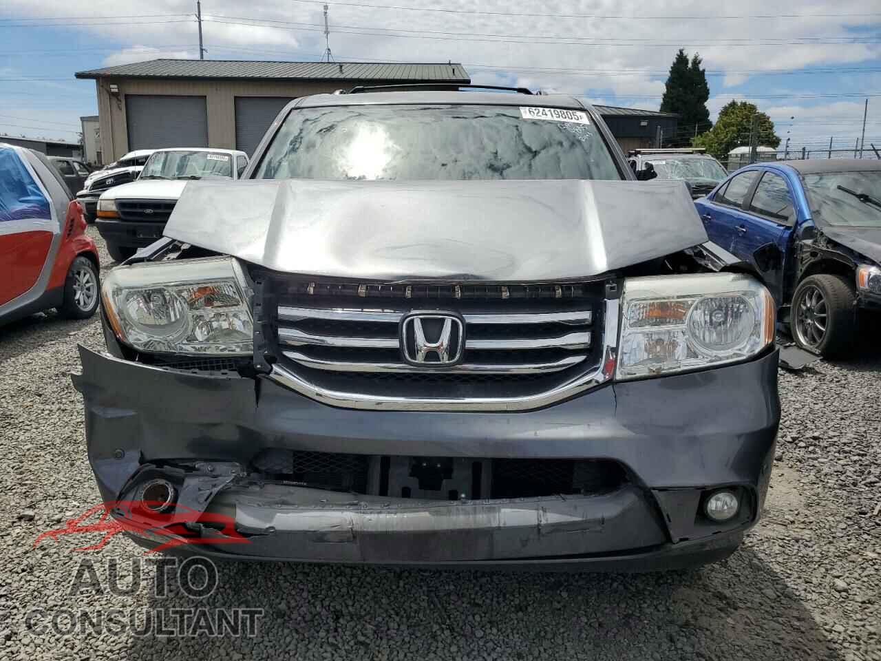 HONDA PILOT 2013 - 5FNYF4H92DB070909