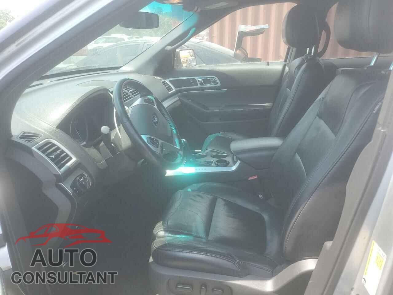 FORD EXPLORER 2013 - 1FM5K7D82DGC82398