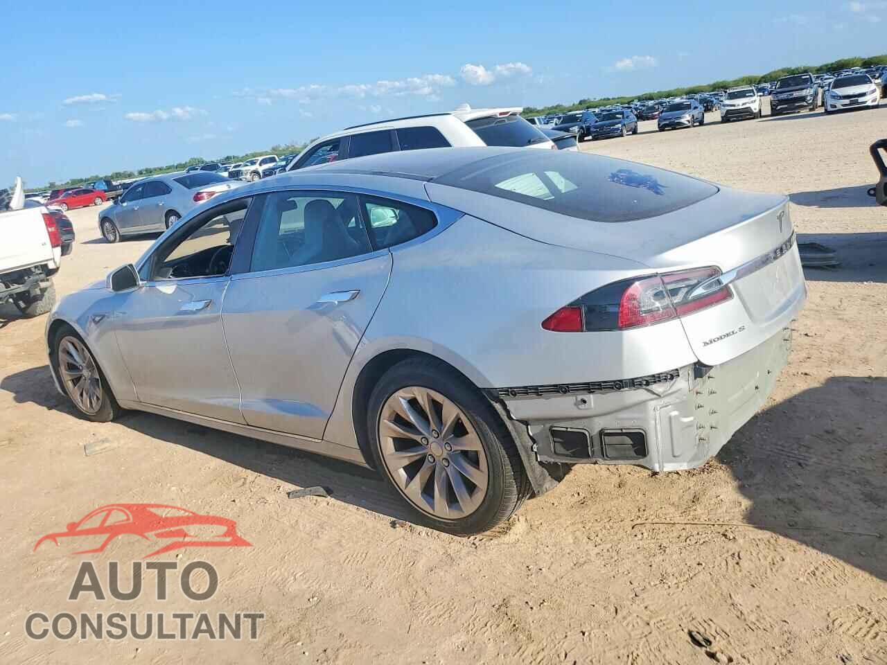 TESLA MODEL S 2016 - 5YJSA1E2XGF152546