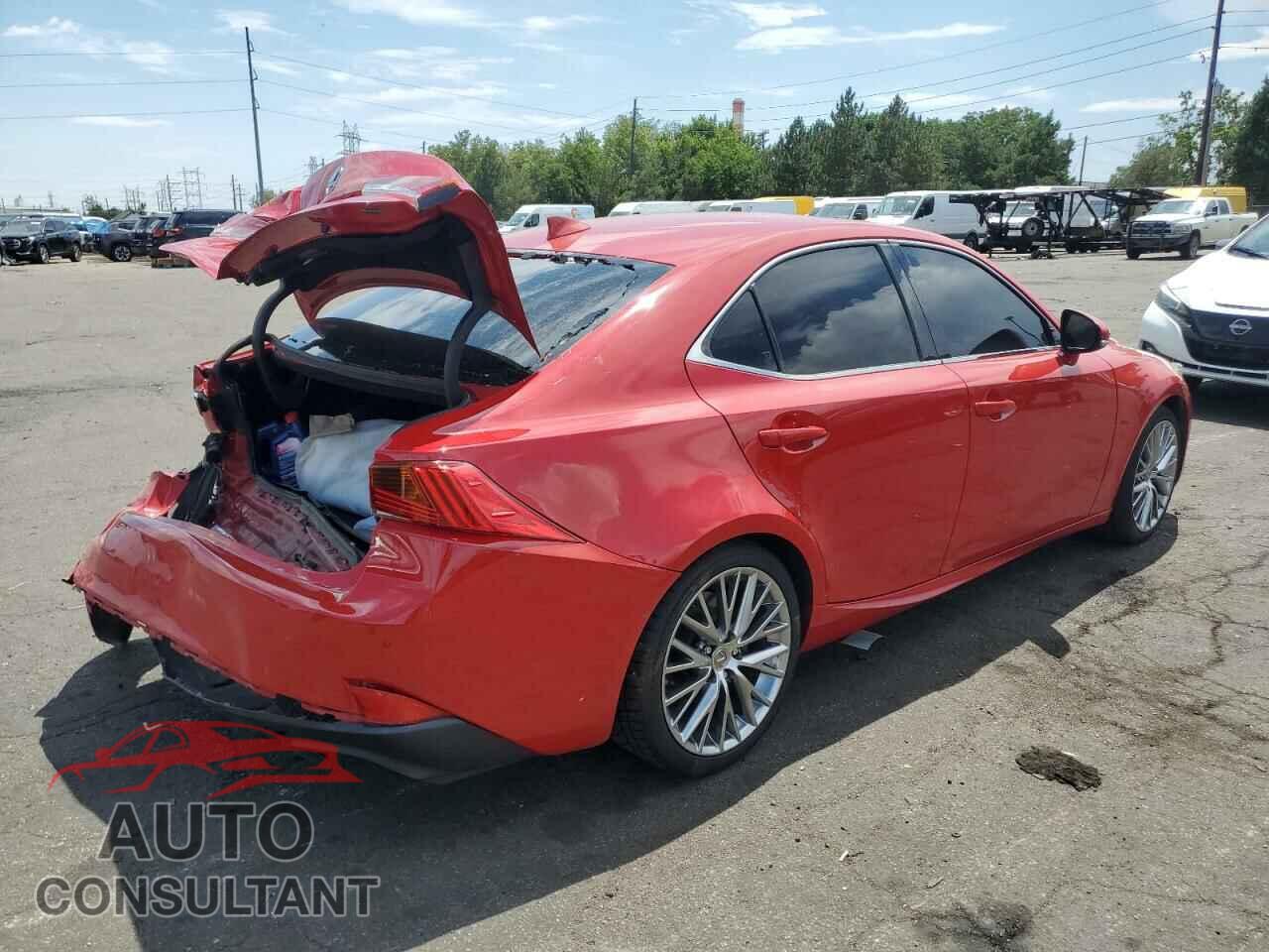 LEXUS IS 2018 - JTHC81D25J5028113
