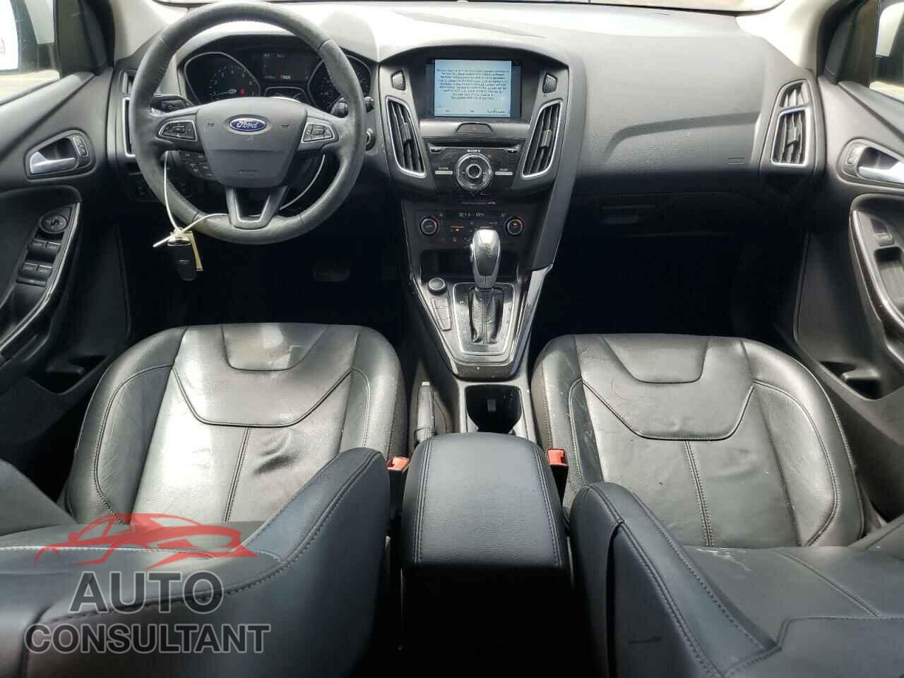 FORD FOCUS 2017 - 1FADP3N24HL206365