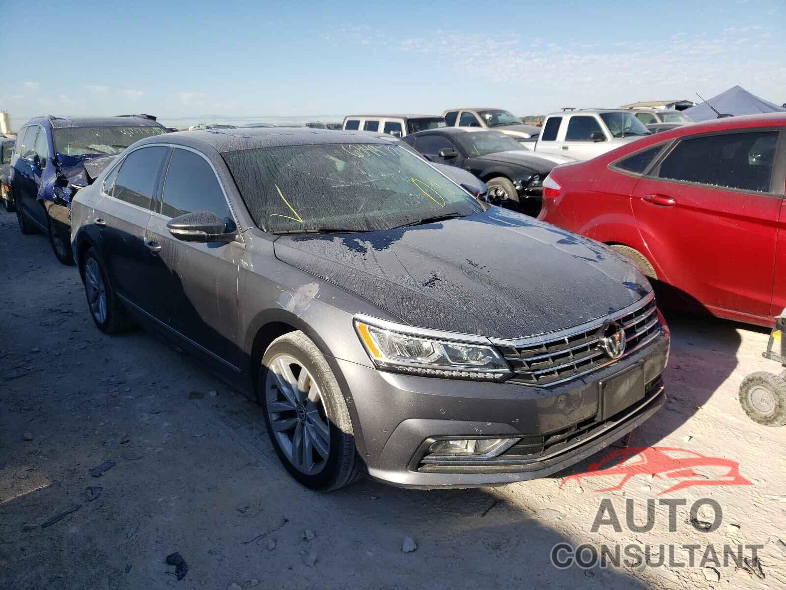 VOLKSWAGEN PASSAT 2018 - 1VWCM7A3XJC011636