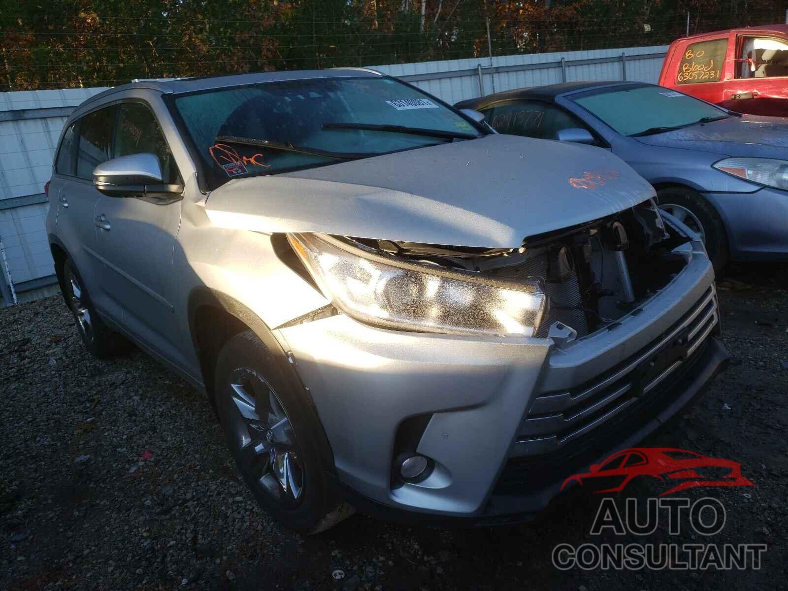 TOYOTA HIGHLANDER 2018 - 5TDDZRFH0JS886540