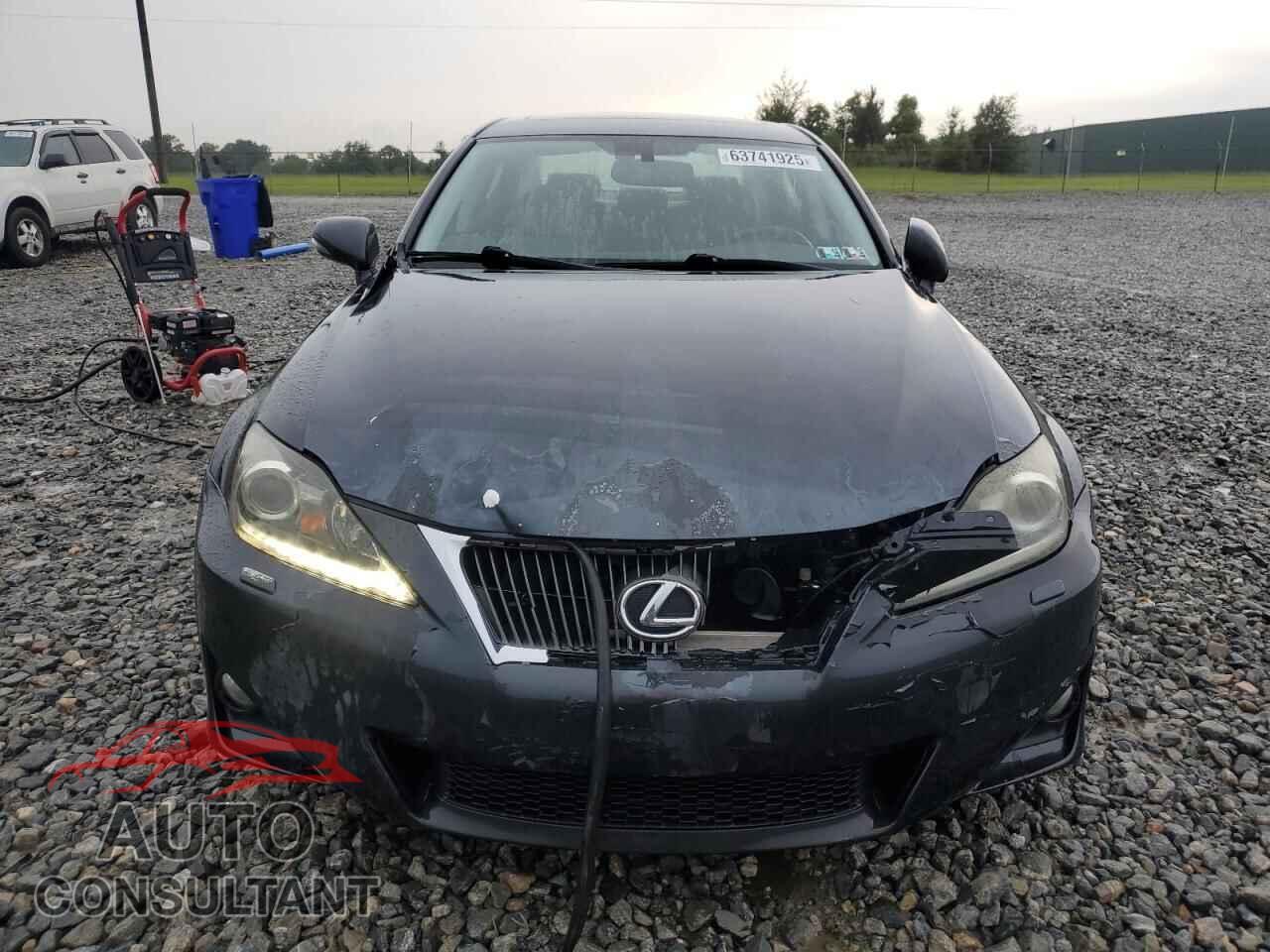 LEXUS IS 2011 - JTHCE5C24B5001553