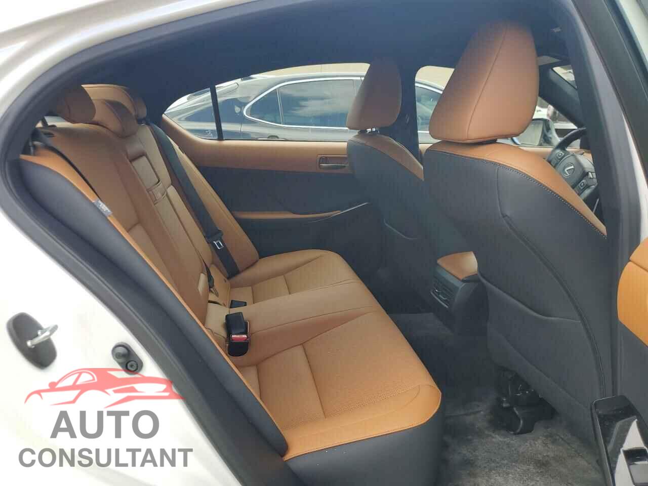 LEXUS IS 2022 - JTHAA1D22N5121656