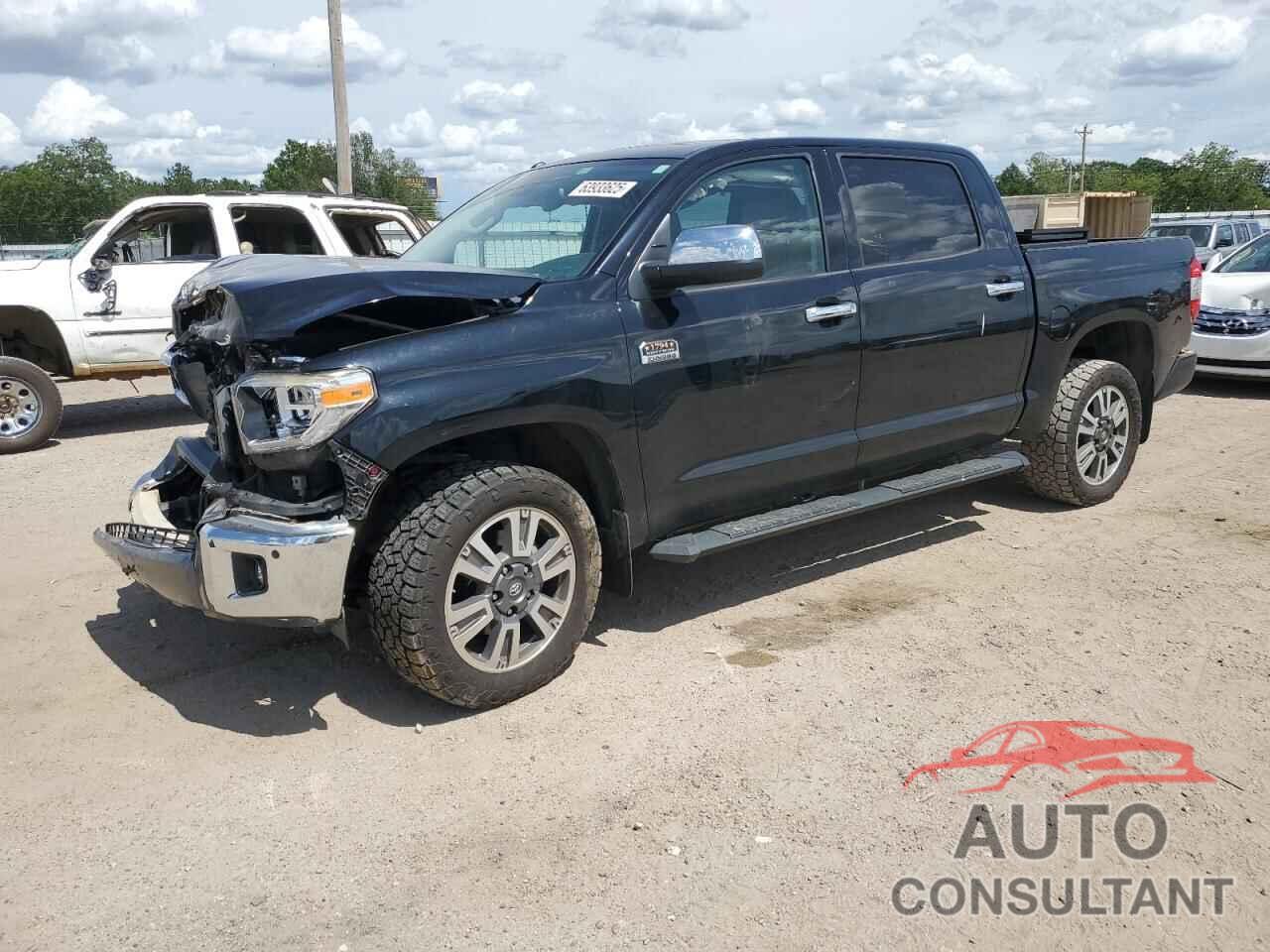 TOYOTA TUNDRA 2018 - 5TFAW5F19JX767404