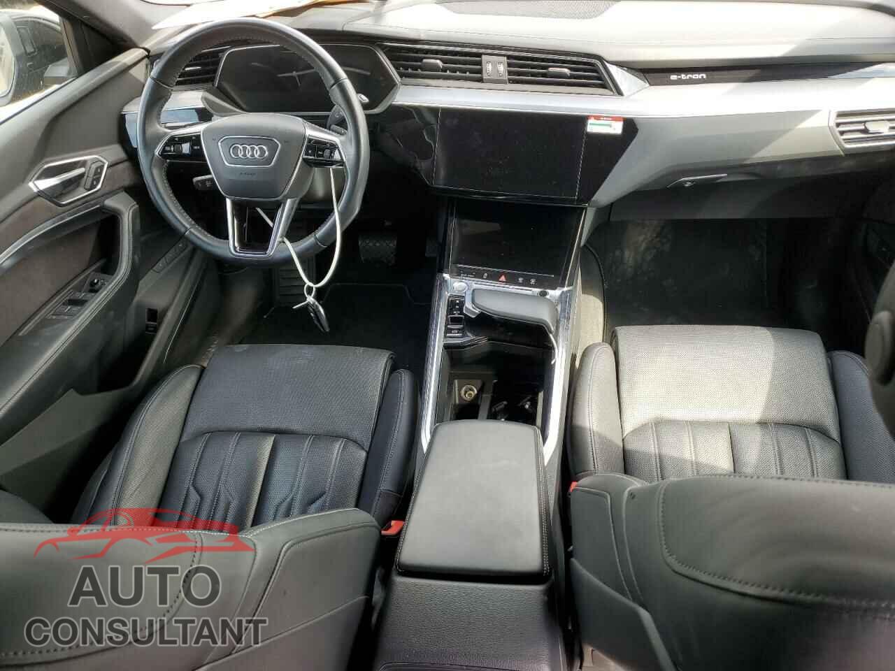 AUDI E-TRON 2019 - WA1VAAGE2KB005826