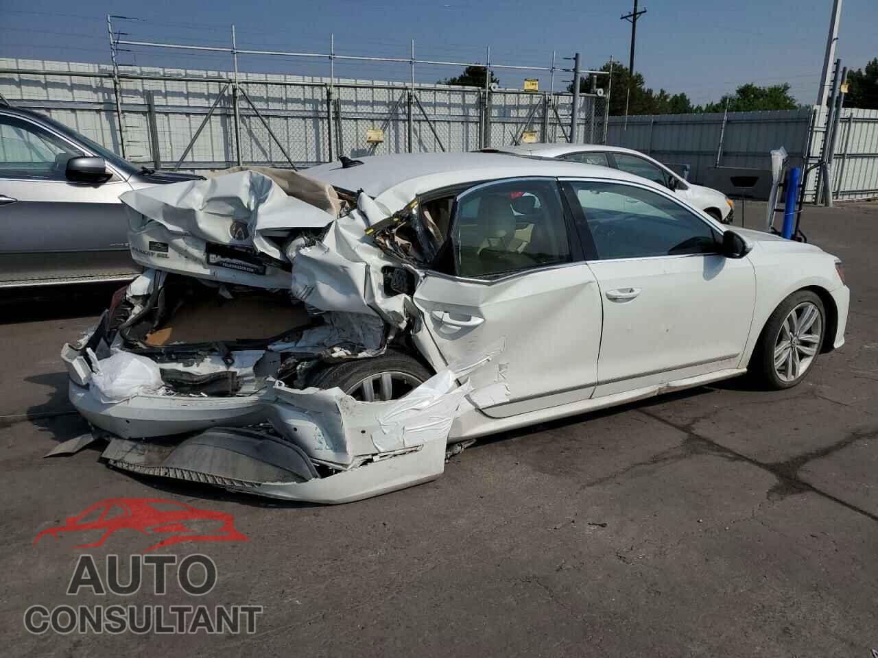 VOLKSWAGEN PASSAT 2017 - 1VWCT7A34HC072140
