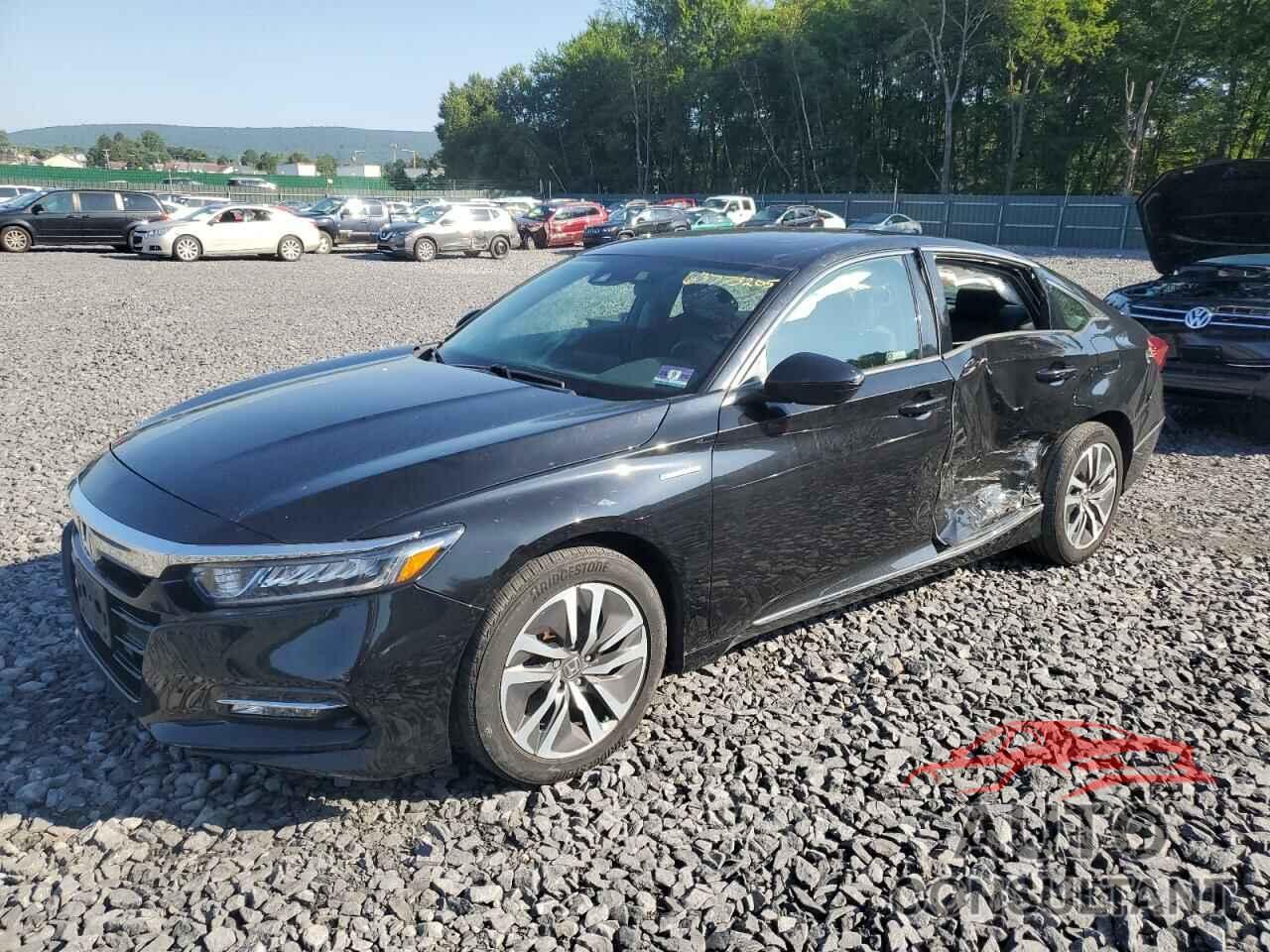 HONDA ACCORD 2018 - 1HGCV3F45JA012037