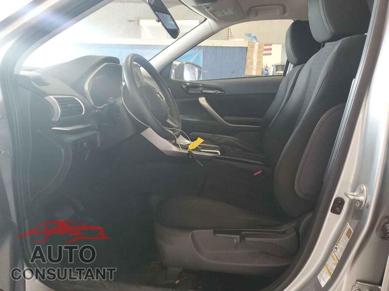 MITSUBISHI ECLIPSE 2018 - JA4AT4AA2JZ061903