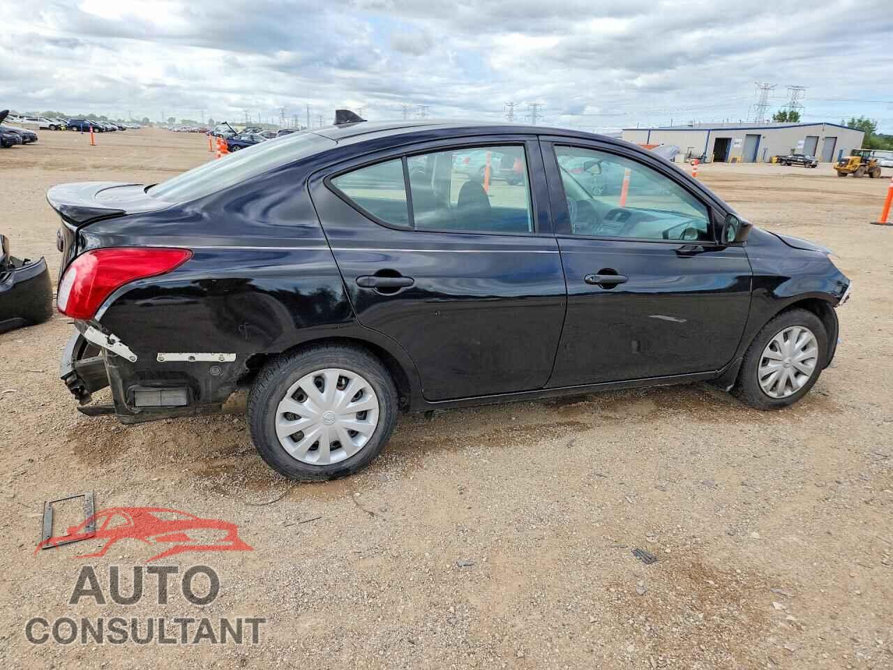 NISSAN VERSA 2017 - 3N1CN7AP3HL846353