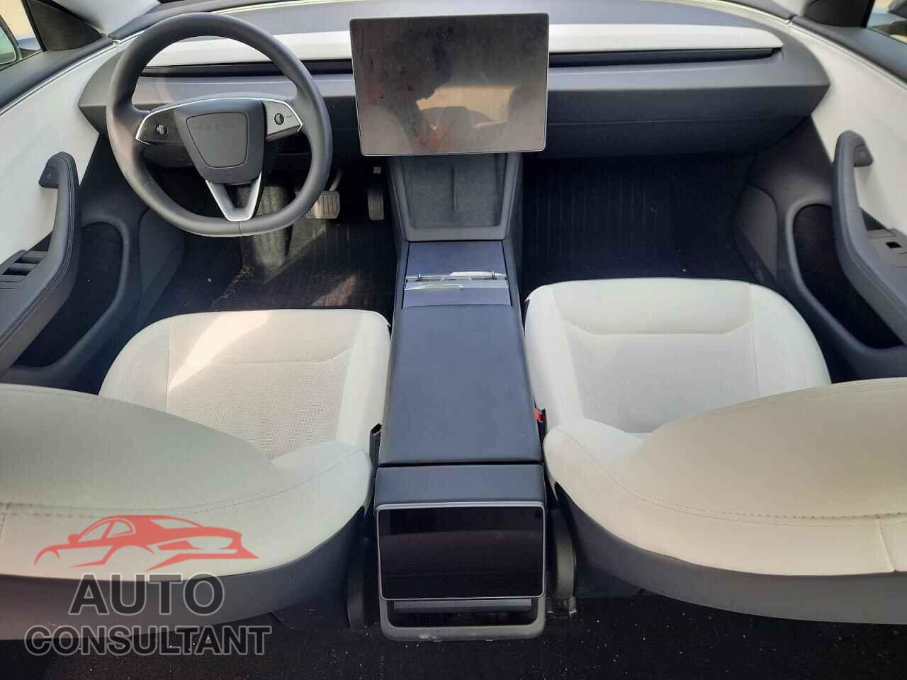 TESLA MODEL 3 2025 - 5YJ3E1EA2SF044091