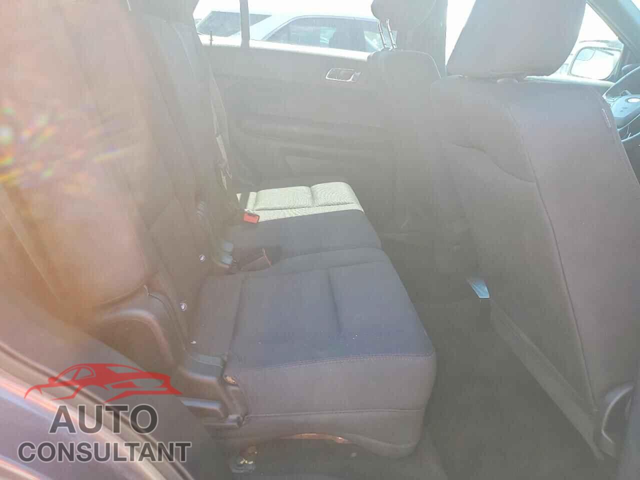 FORD EXPLORER 2018 - 1FM5K8AR7JGB58657