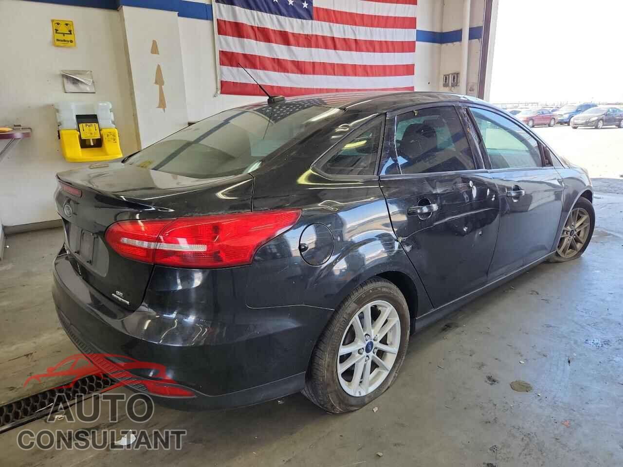 FORD FOCUS 2015 - 1FADP3F20FL324716