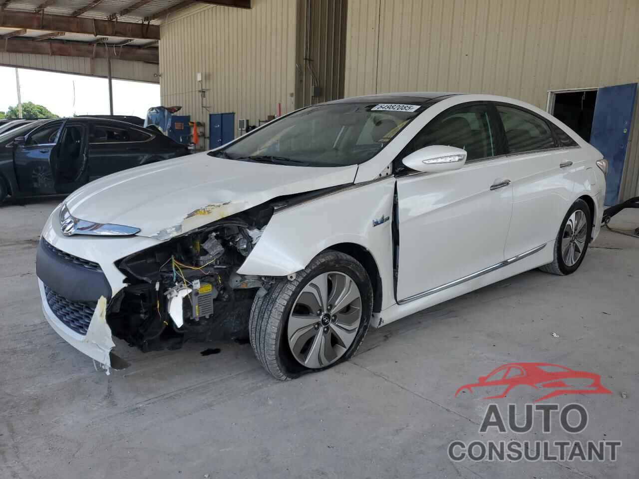 HYUNDAI SONATA 2013 - KMHEC4A41DA068759
