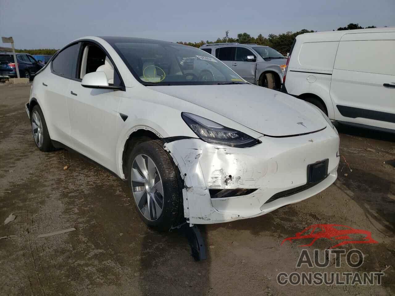 TESLA MODEL Y 2021 - 5YJYGDEE7MF153993
