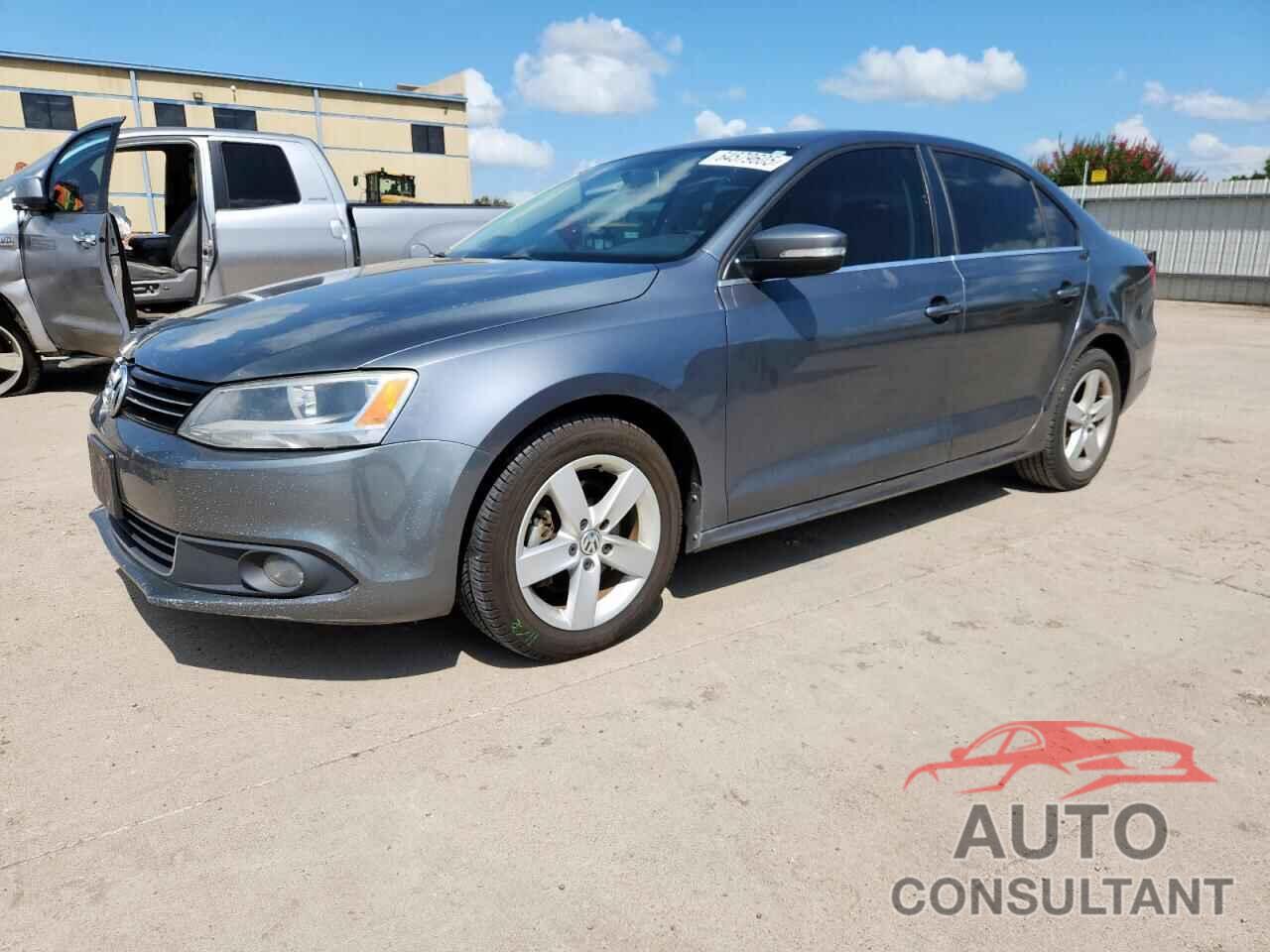 VOLKSWAGEN JETTA 2013 - 3VWLL7AJ5DM376925