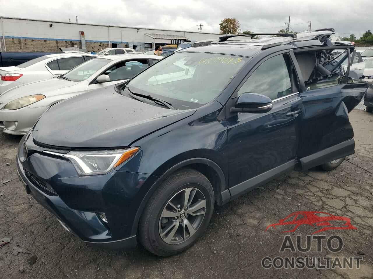 TOYOTA RAV4 2018 - 2T3RFREV4JW840147
