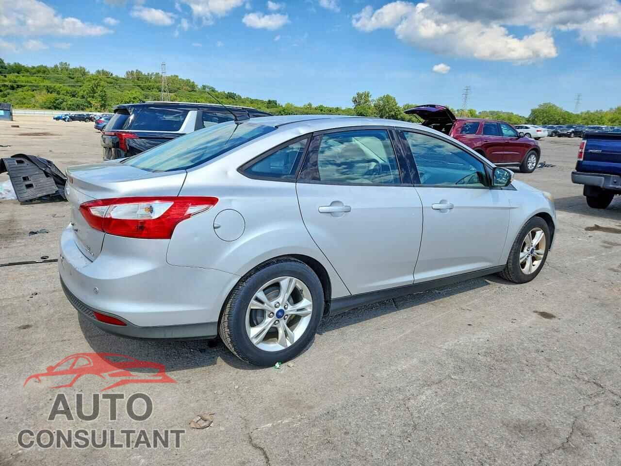 FORD FOCUS 2014 - 1FADP3F2XEL155111
