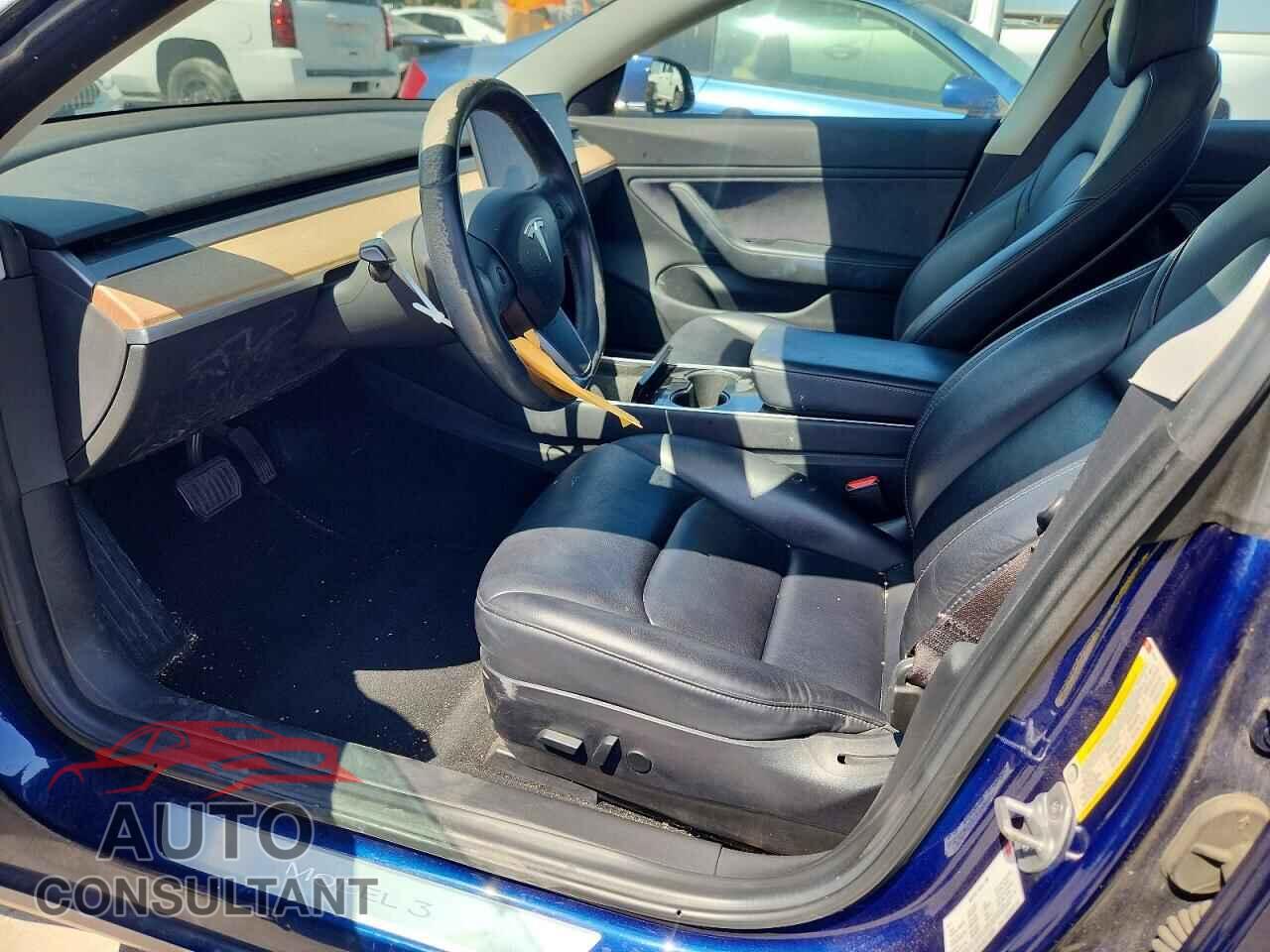 TESLA MODEL 3 2018 - 5YJ3E1EA0JF102357