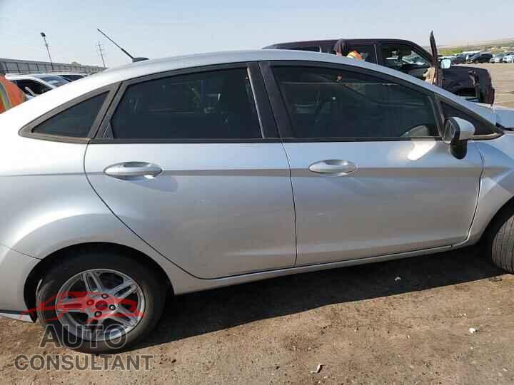 FORD FIESTA 2017 - 3FADP4BJ3HM151035