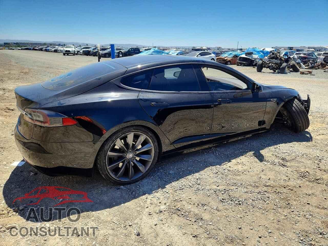 TESLA MODEL S 2016 - 5YJSA1E19GF151802