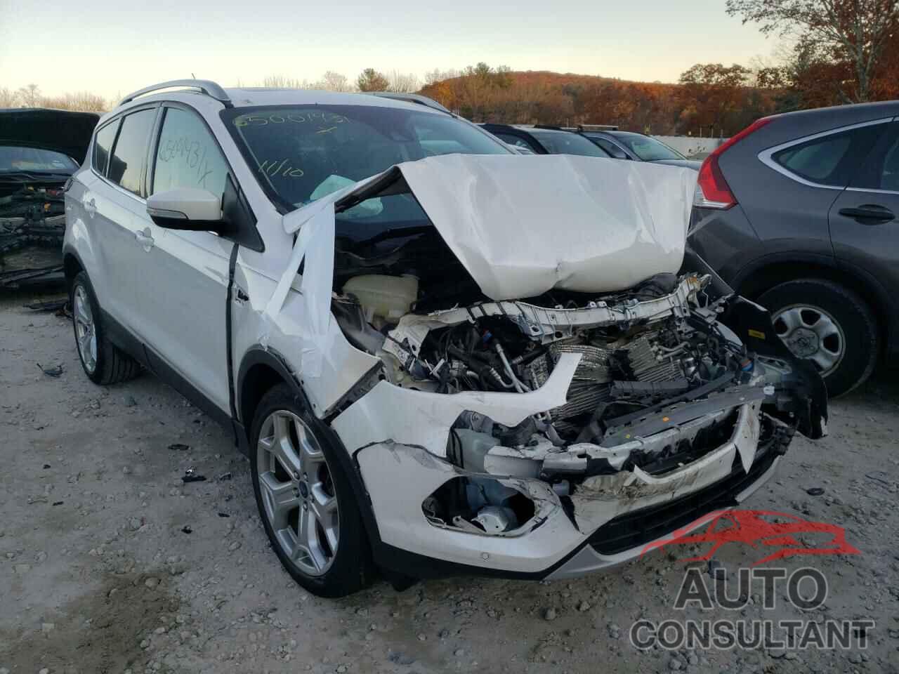 FORD ESCAPE 2017 - 1FMCU9JD0HUA92198