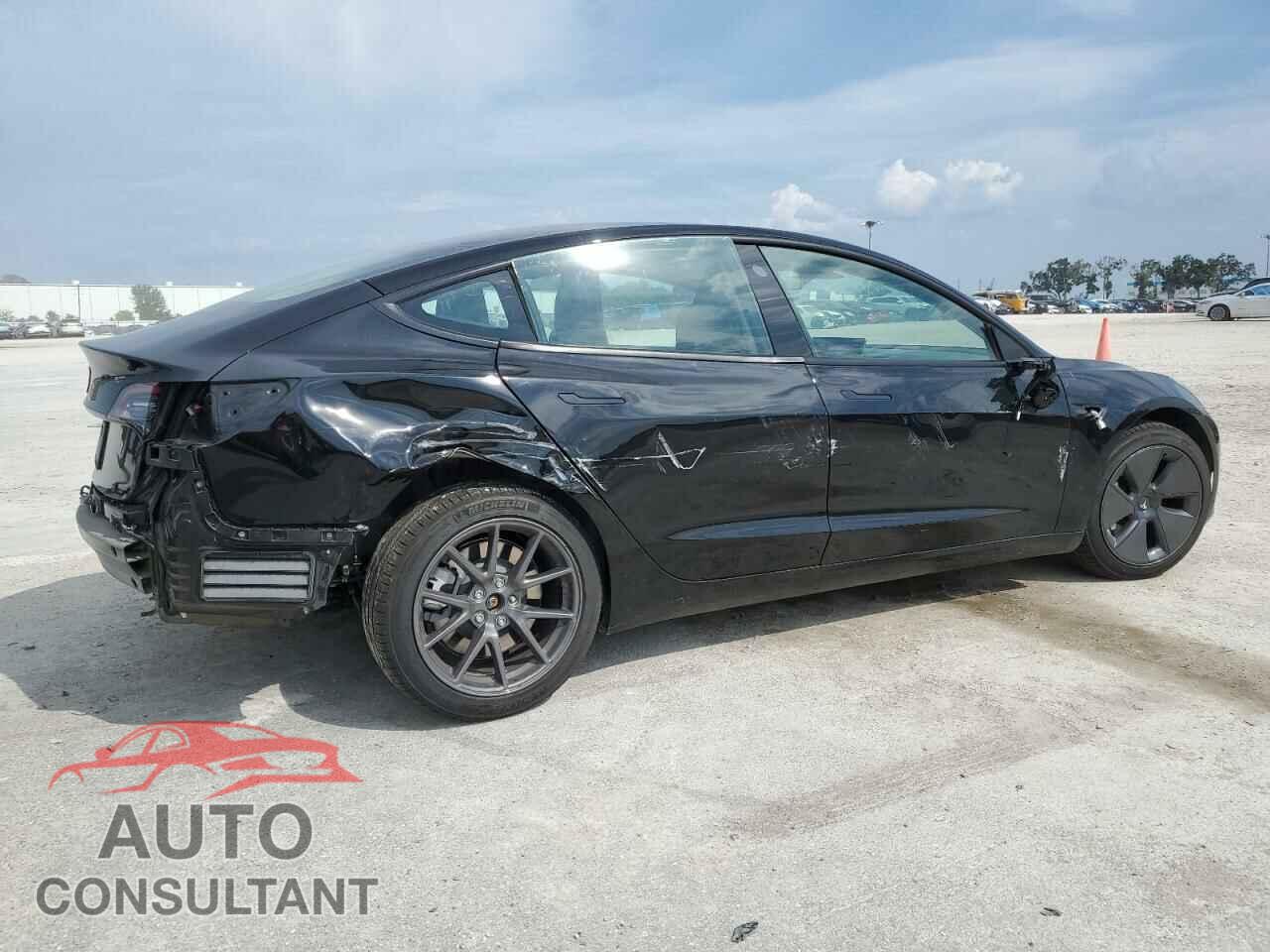 TESLA MODEL 3 2023 - 5YJ3E1EA1PF590534
