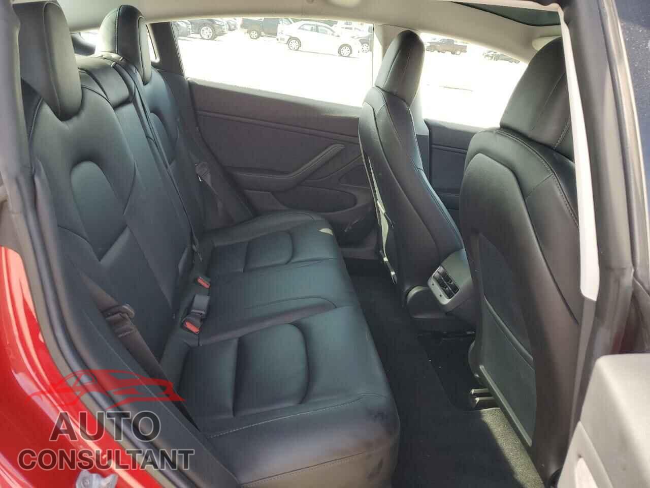 TESLA MODEL 3 2020 - 5YJ3E1EC1LF586771