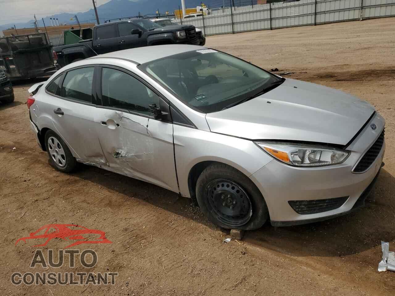 FORD FOCUS 2017 - 1FADP3E21HL244670