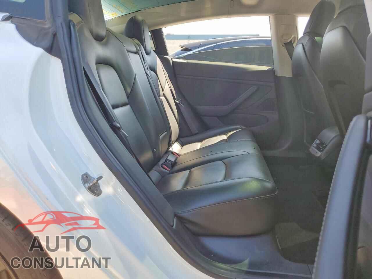 TESLA MODEL 3 2018 - 5YJ3E1EA2JF038726