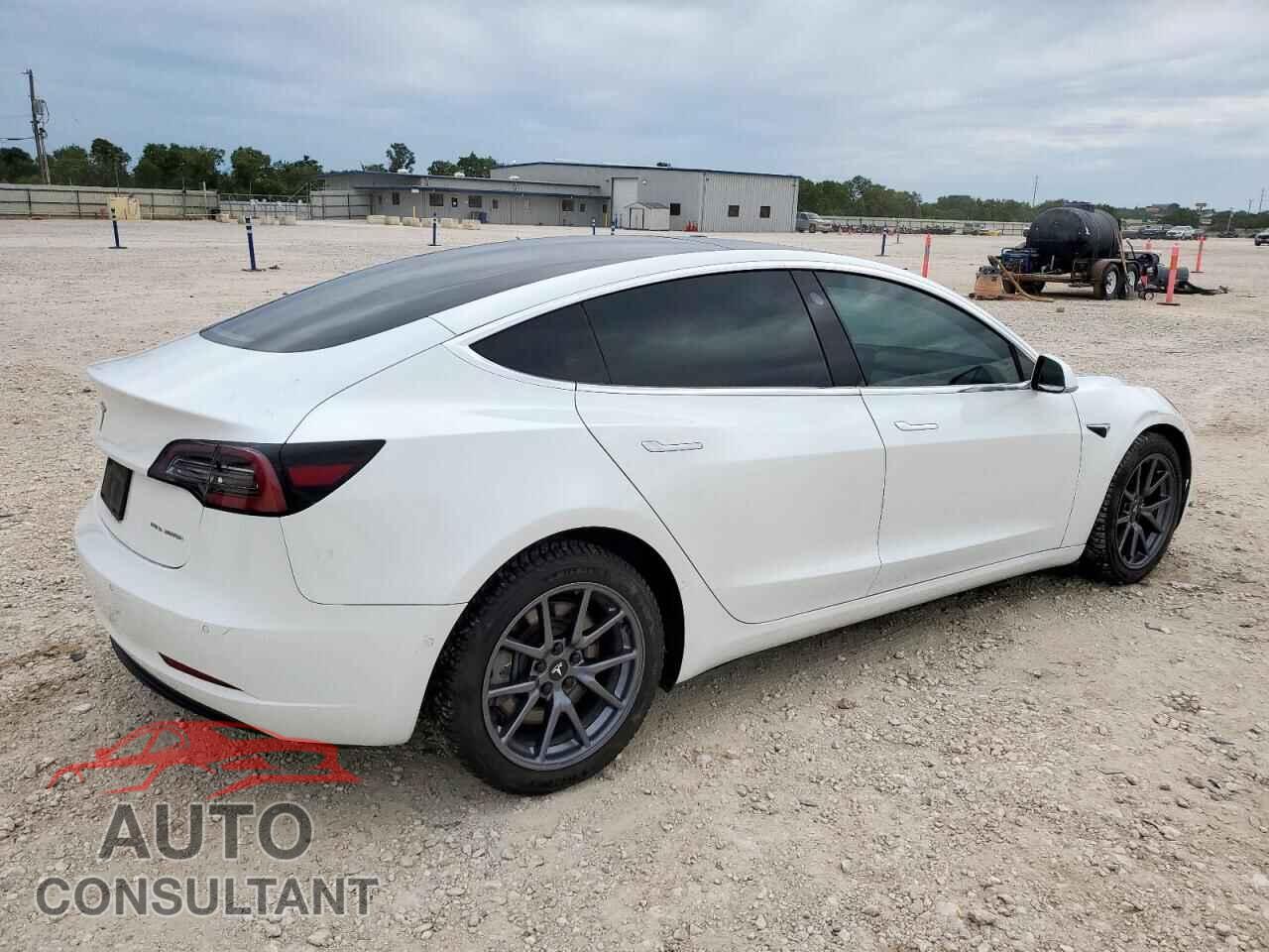 TESLA MODEL 3 2019 - 5YJ3E1EB0KF388334