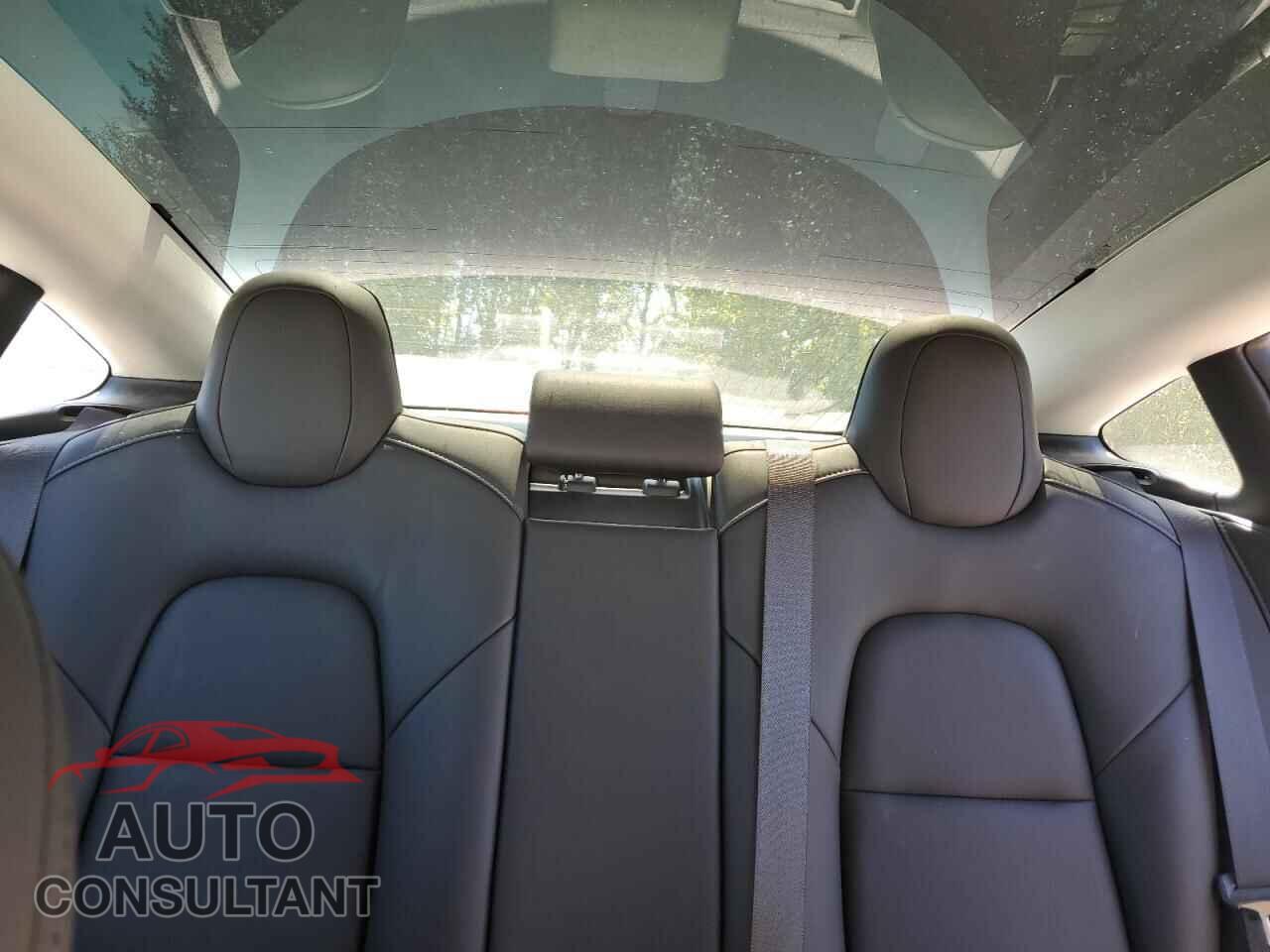 TESLA MODEL 3 2018 - 5YJ3E1EB9JF085406