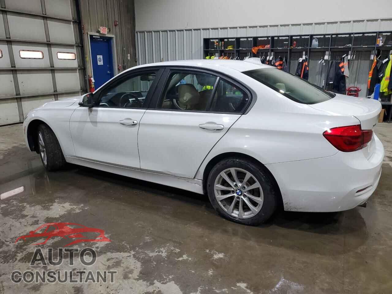 BMW 3 SERIES 2018 - WBA8A3C56JA489635